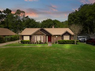 8218 Camborne Ln, Houston, TX 77070