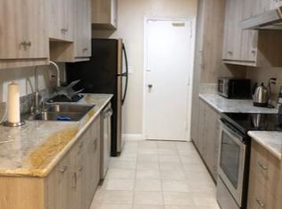 10725 Ohio Ave APT 205, Los Angeles, CA 90024