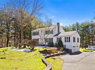 4 Rockridge Ter, Prospect, CT 06712