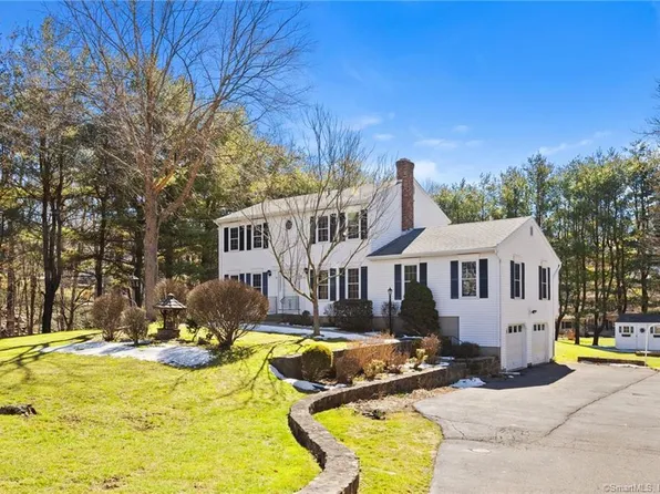 4 Rockridge Terrace, Prospect, CT 06712