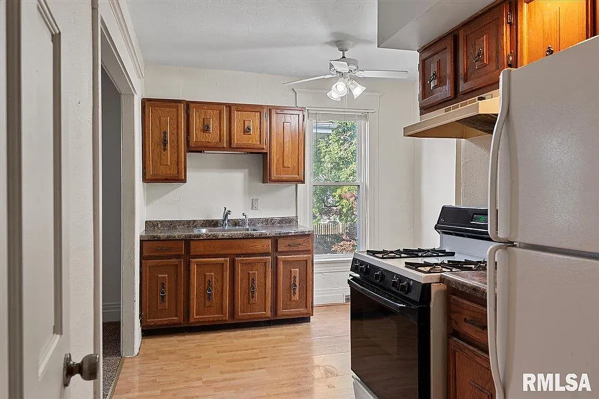 1 bed, $700 — Photo 3