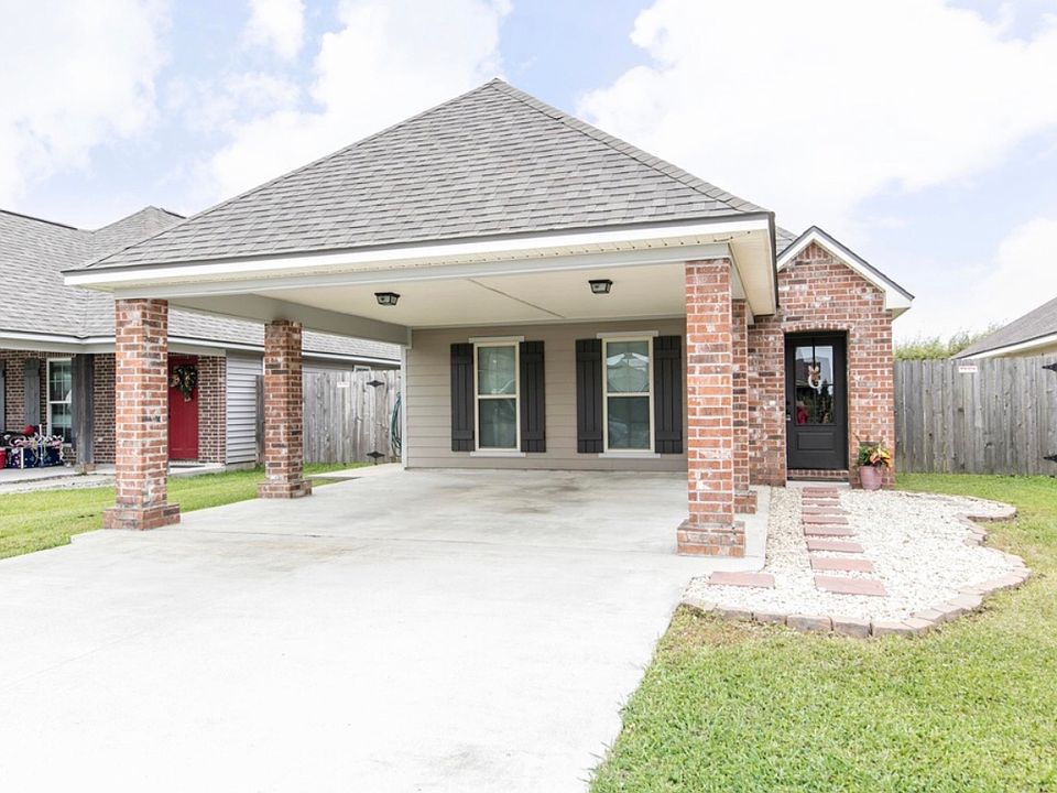 1st image of 116 Acacia Ln
