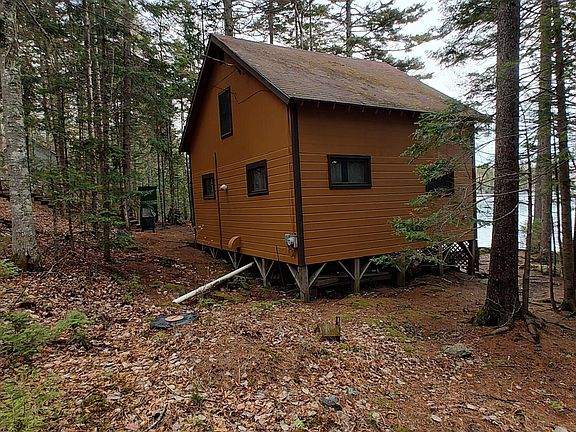 5th image of 33 Wilson Pond Road