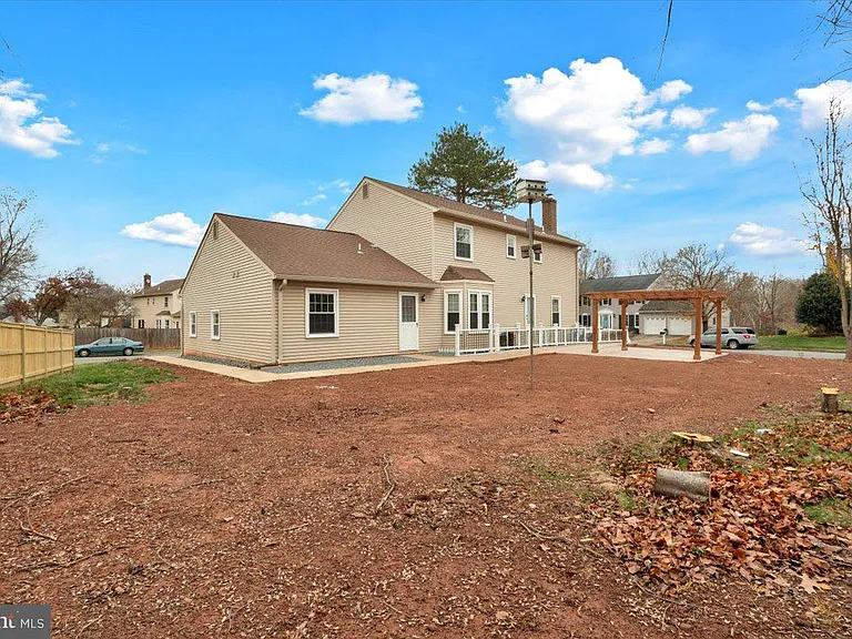 12451 Plowman Ct — Photo 37