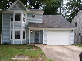 1336 Debbs Ln, Chesapeake, VA 23320