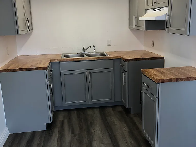 4437 Newsom Cir #C — Photo 15