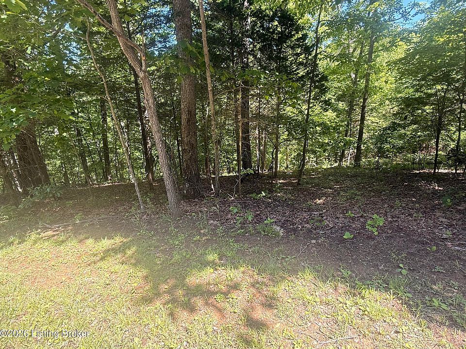 2nd image of 811 Trillium Ct
