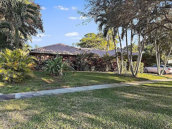 2nd image of 20952 Delagado Ter