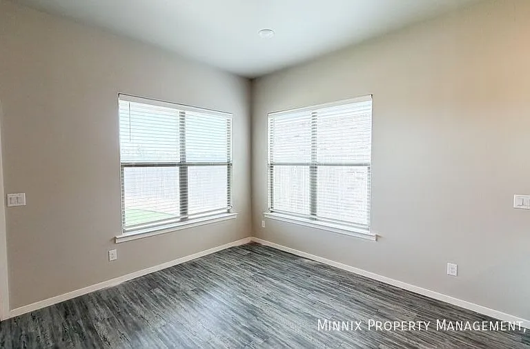 1907 Kirksey Ave — Photo 6