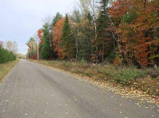 12-5 Commodore Rd, Hartland, ME 04943