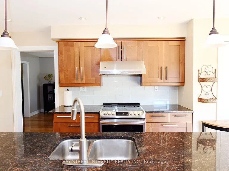 1213 Rosethorne Rd — Photo 6