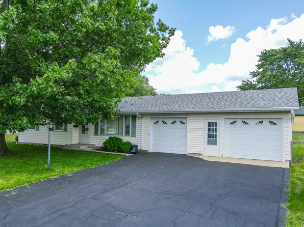 29 Dennison Dr, Bourbonnais, IL 60914