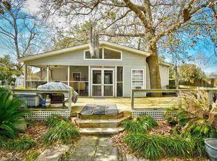 347 Seabreeze Dr, Murrells Inlet, SC 29576