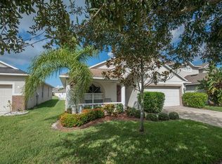 422 Stone Briar Dr, Ruskin, FL 33570