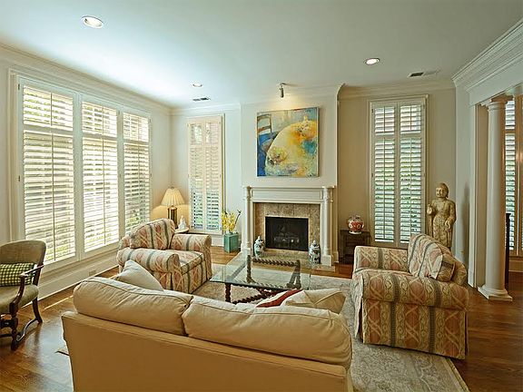 3rd image of 1965 Shadeley Dr