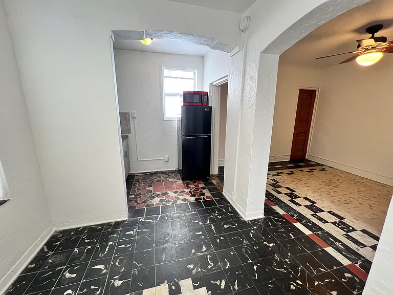 610 Jefferson Ave #6 — Photo 15