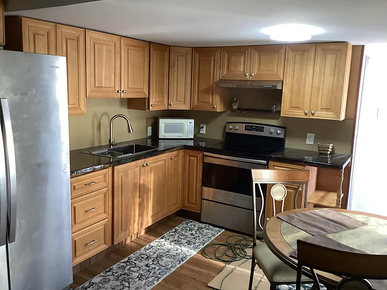 5166 Margaret Ann Ln — Photo 2