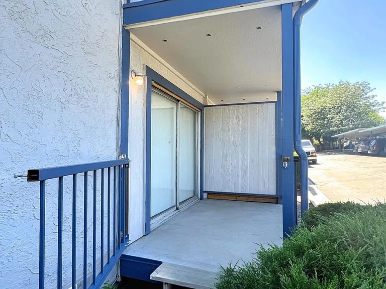 2555 Clear Acre Ln #10 — Photo 16