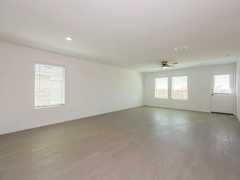 1289 Wedgeleaf Ln — Photo 3