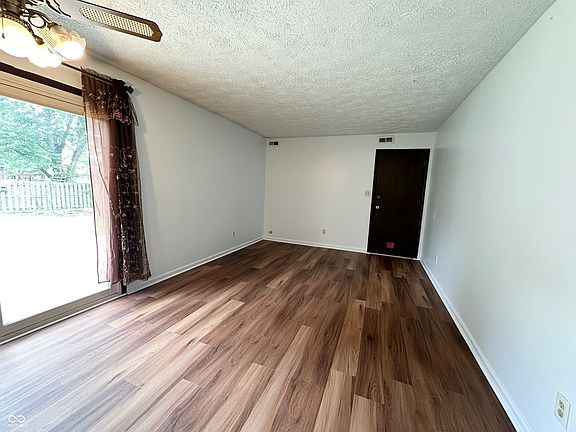 4th image of 7819 Snowflake Dr