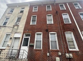 814 Upland St, Chester, PA 19013