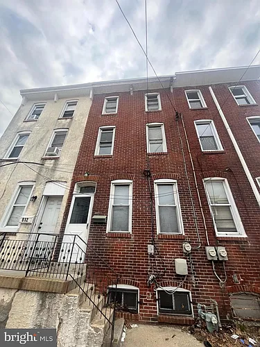814 Upland St Photo 1
