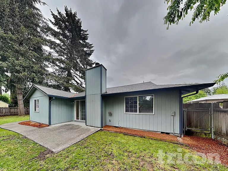 13806 NE 47th St — Photo 15