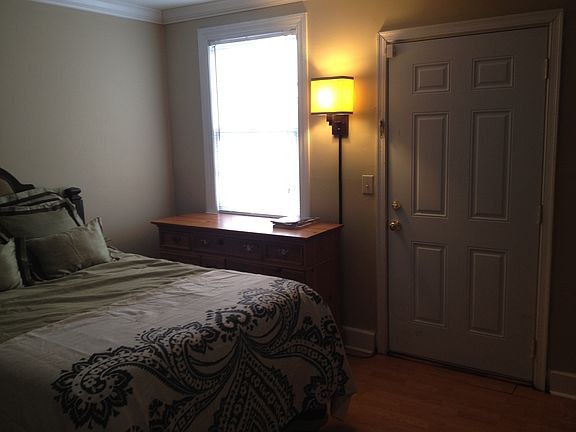 Partially Furnished Room