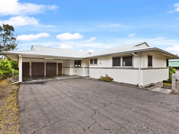 42 Pakalana Pl, Hilo, HI 96720