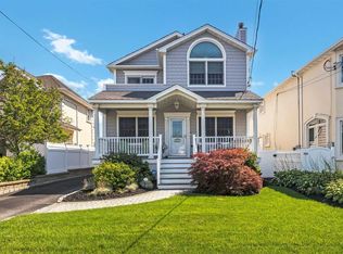 161 Annuskemunnica Rd, Babylon, NY 11702