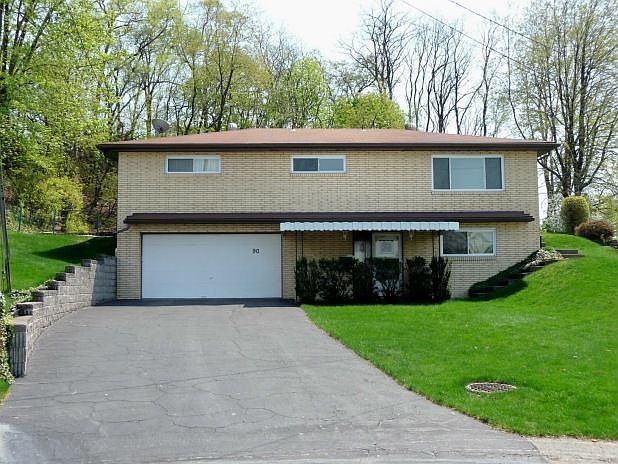 1st image of 90 Spartan Dr