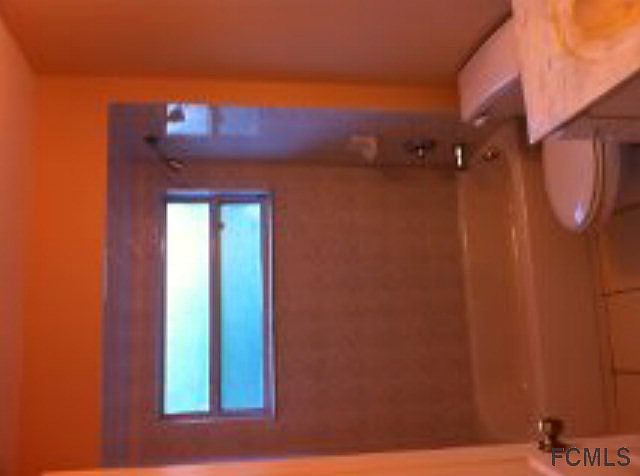 1st image of 7 Philox Ln