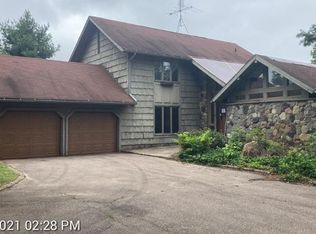 145 E Shawnee Rd, Baroda, MI 49101