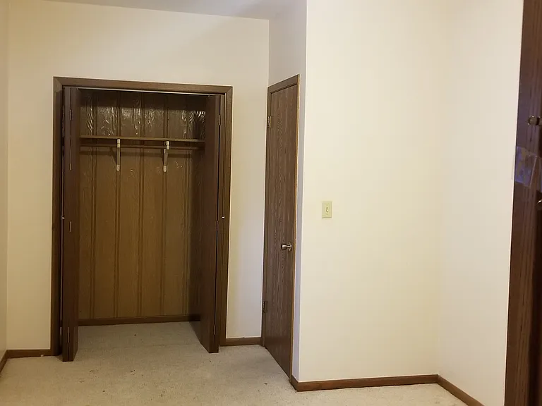712 Indiana Ave — Photo 9