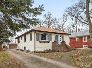24 W Kenilworth Ave, Villa Park, IL