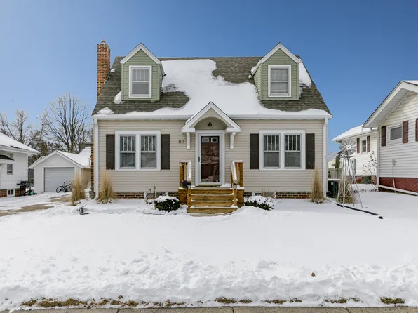 1111 Roosevelt Ave, Ames, IA 50010