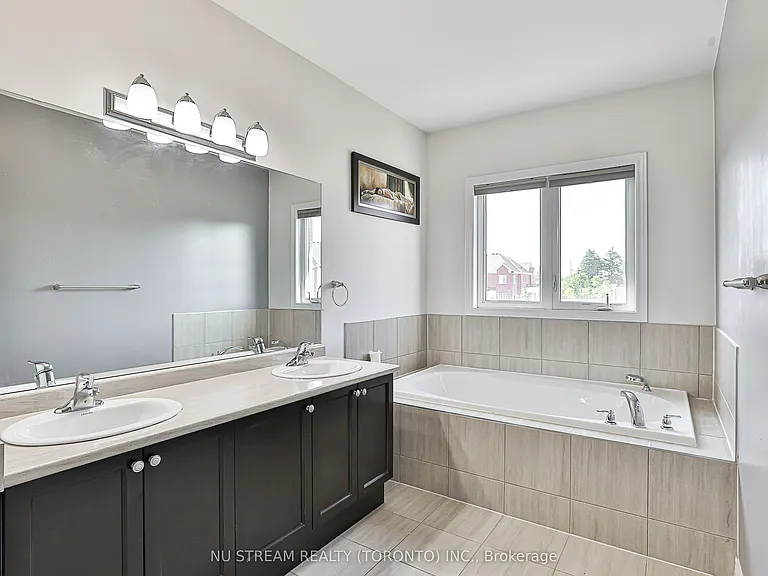 194 Paradelle Dr — Photo 31