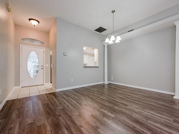 2nd image of 414 Bushnell Park Ct