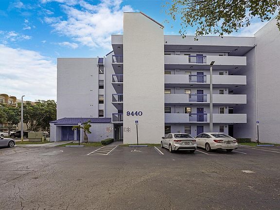 2nd image of 9440 Fontainebleau Boulevard #515