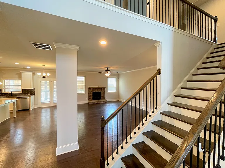 2125 Sorrento Ct — Photo 8