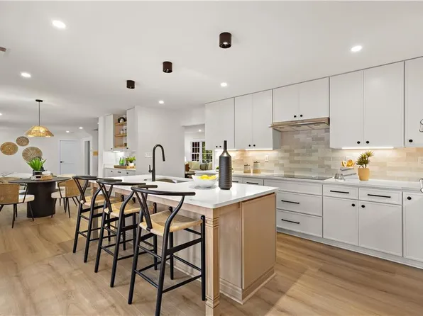 609 Thalia Point Rd, Virginia Beach, VA 23452