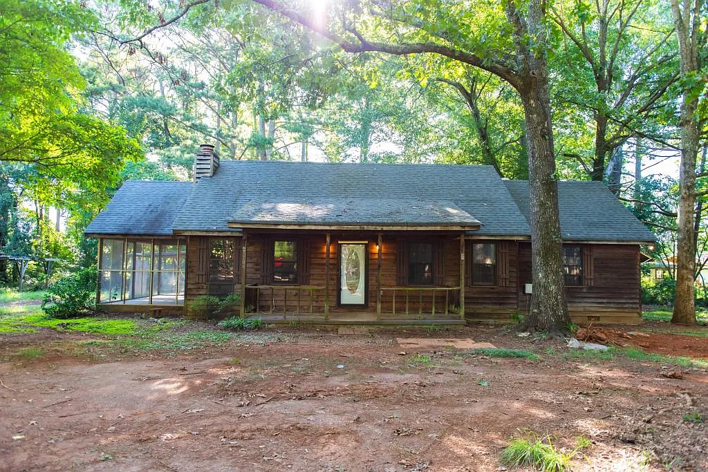 8188 Webb Rd — Photo 1