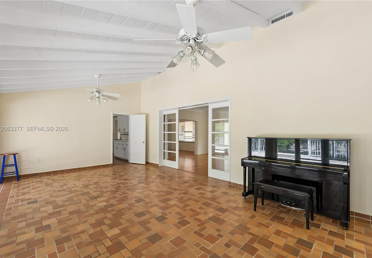 Coral Gables Sec A — Photo 3