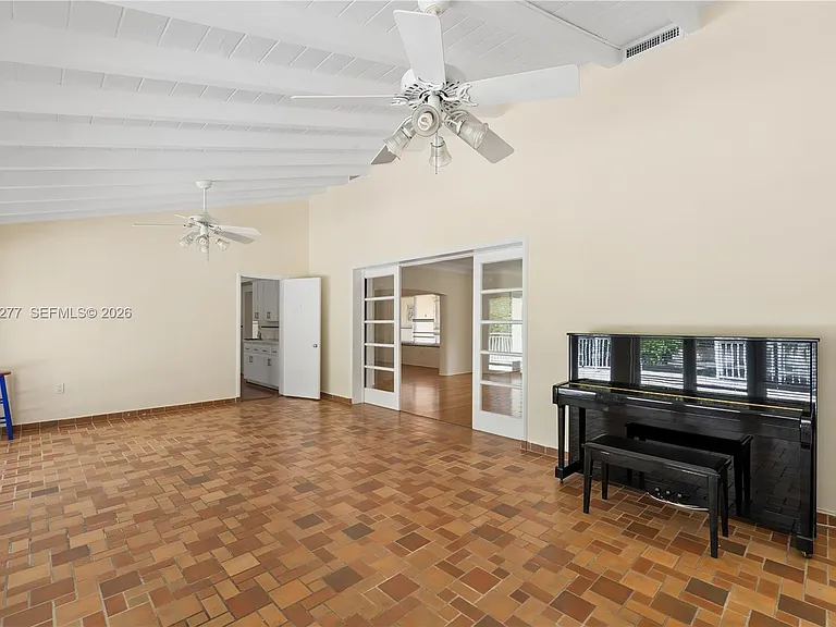 2514 E Granada Blvd — Photo 15