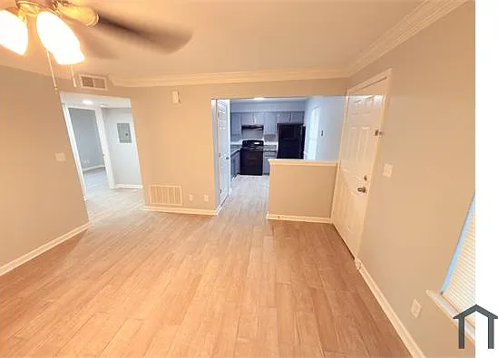 2 bed, 736 sqft, $1,275 — Photo 3