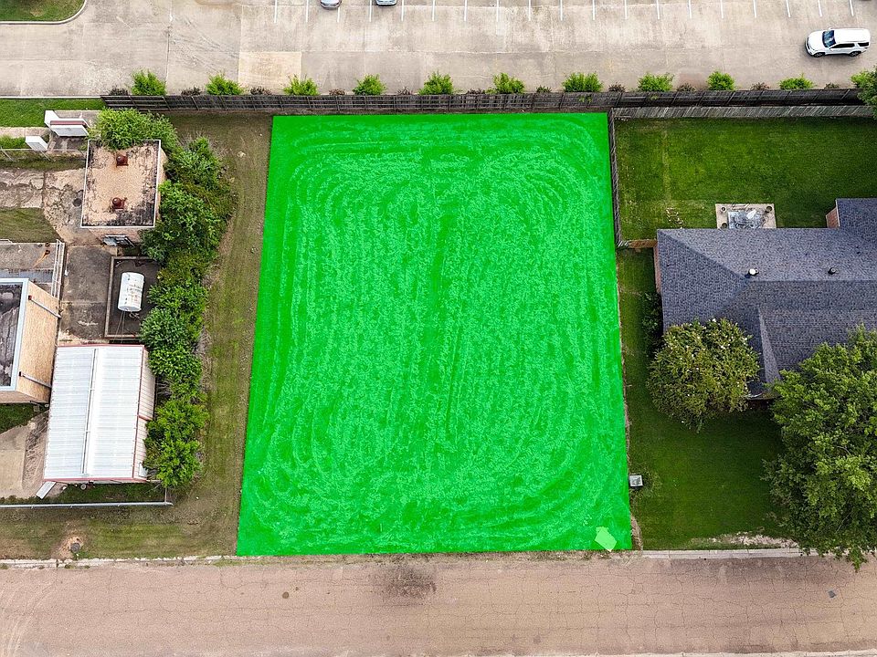 2nd image of 2710 Magellan Pl