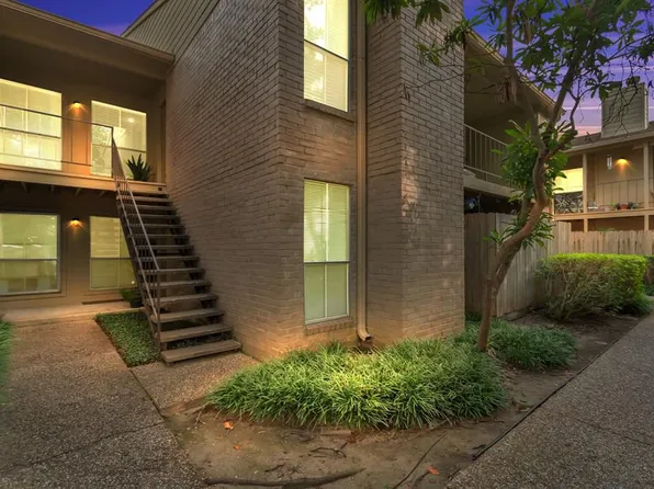 700 Thicket Ln APT 102, Houston, TX 77079