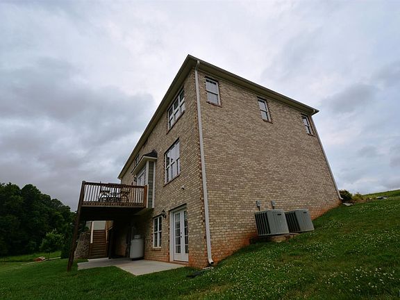 4th image of 314 Two Creek Dr