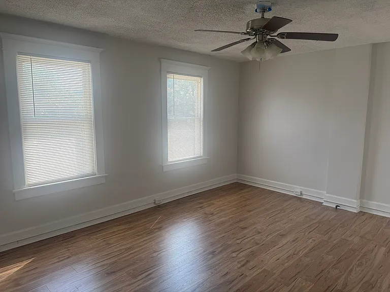 22 Browning St — Photo 31