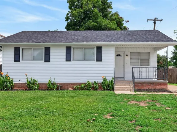 217 E Ercoupe Dr, Midwest City, OK 73110